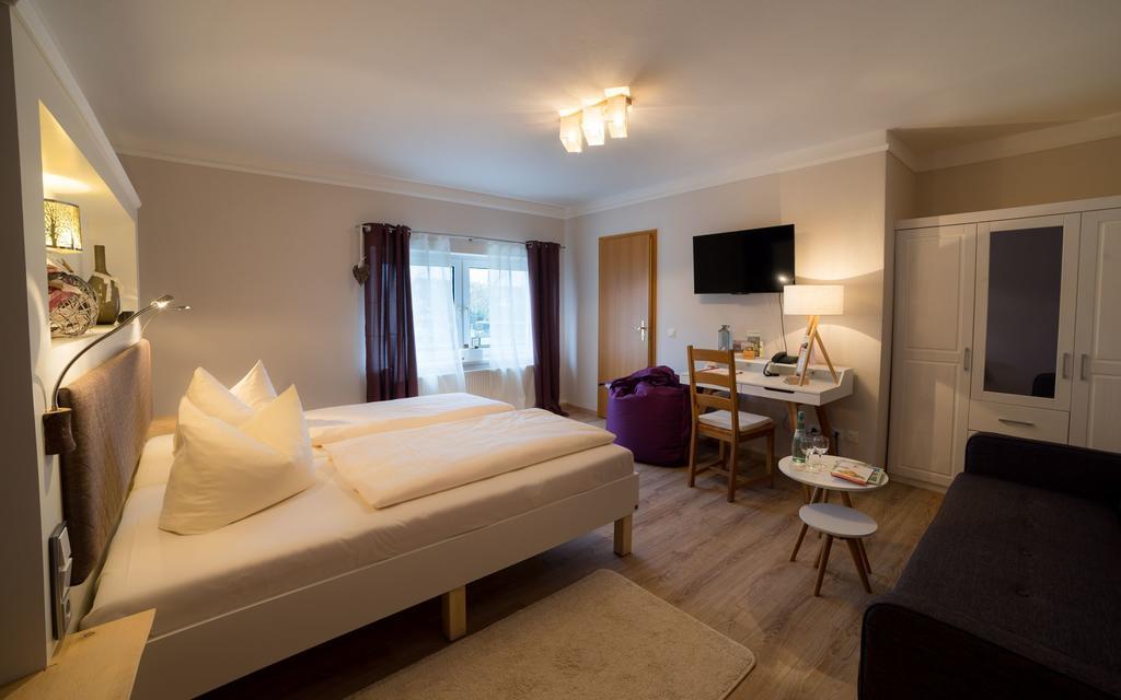 Landhotel Rosenschaenke Kreischa Pokoj fotografie